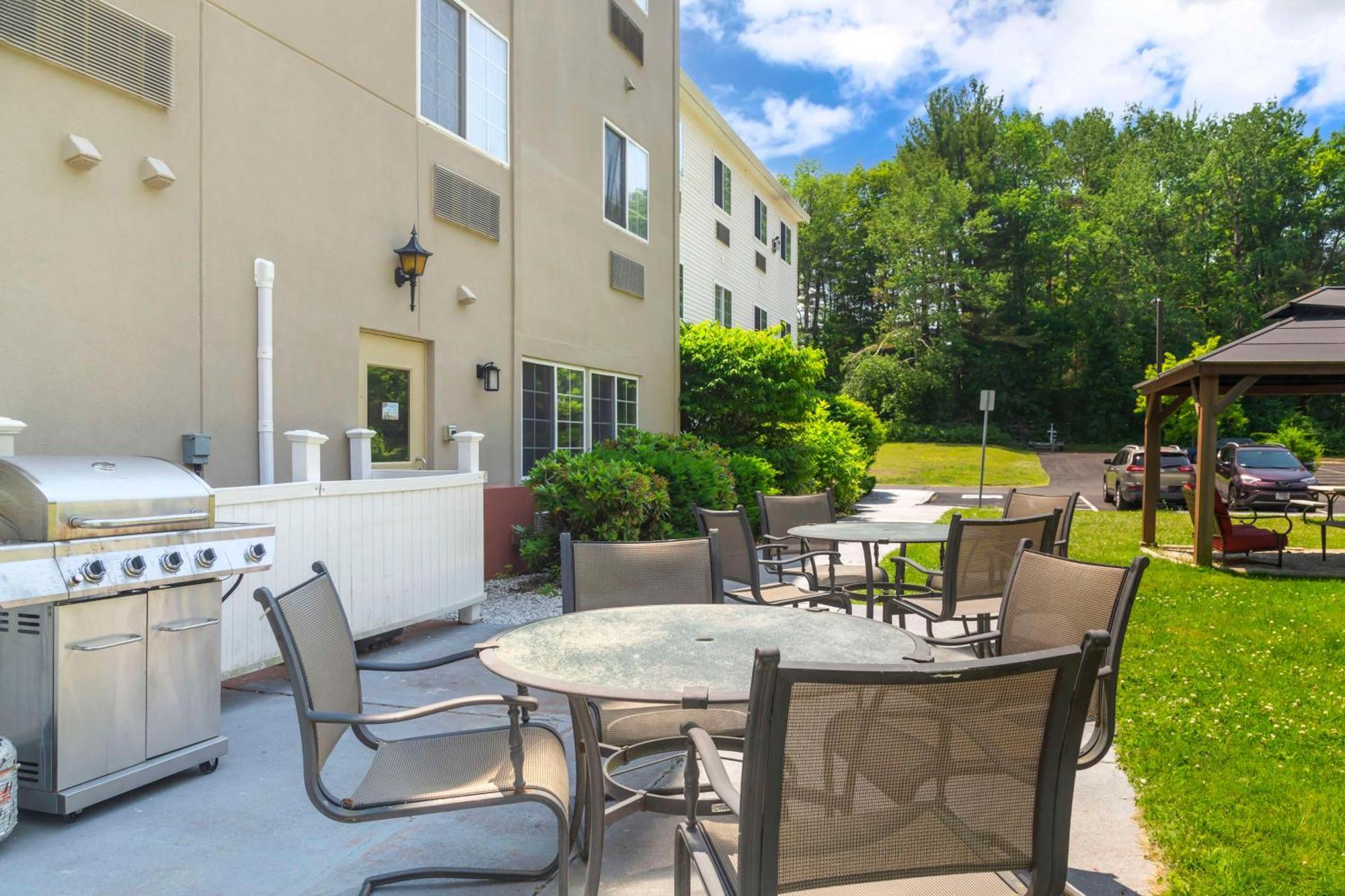 Best Western Plus Berkshire Hills Inn&Suites Pittsfield Buitenkant foto