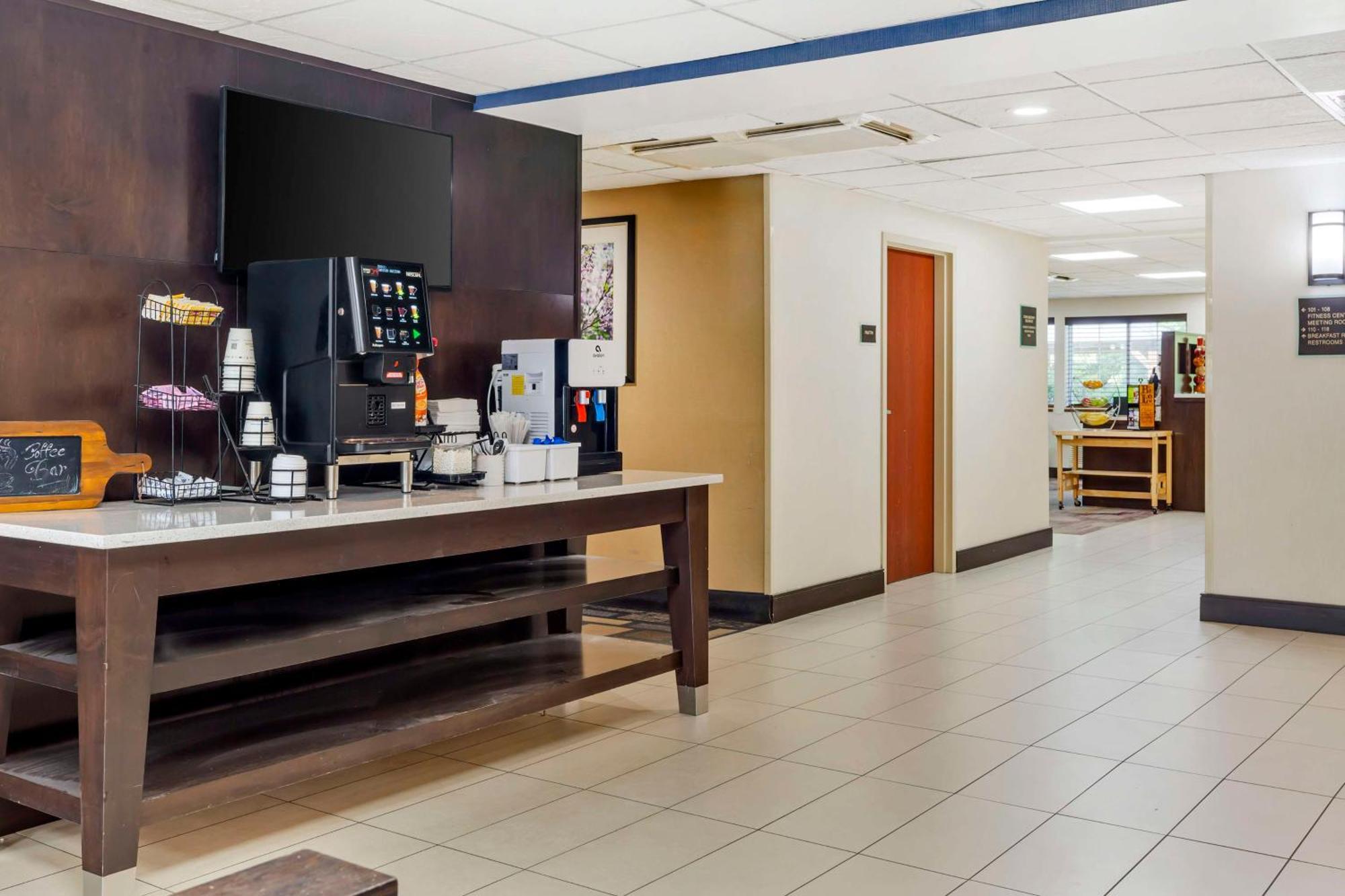 Best Western Plus Berkshire Hills Inn&Suites Pittsfield Buitenkant foto