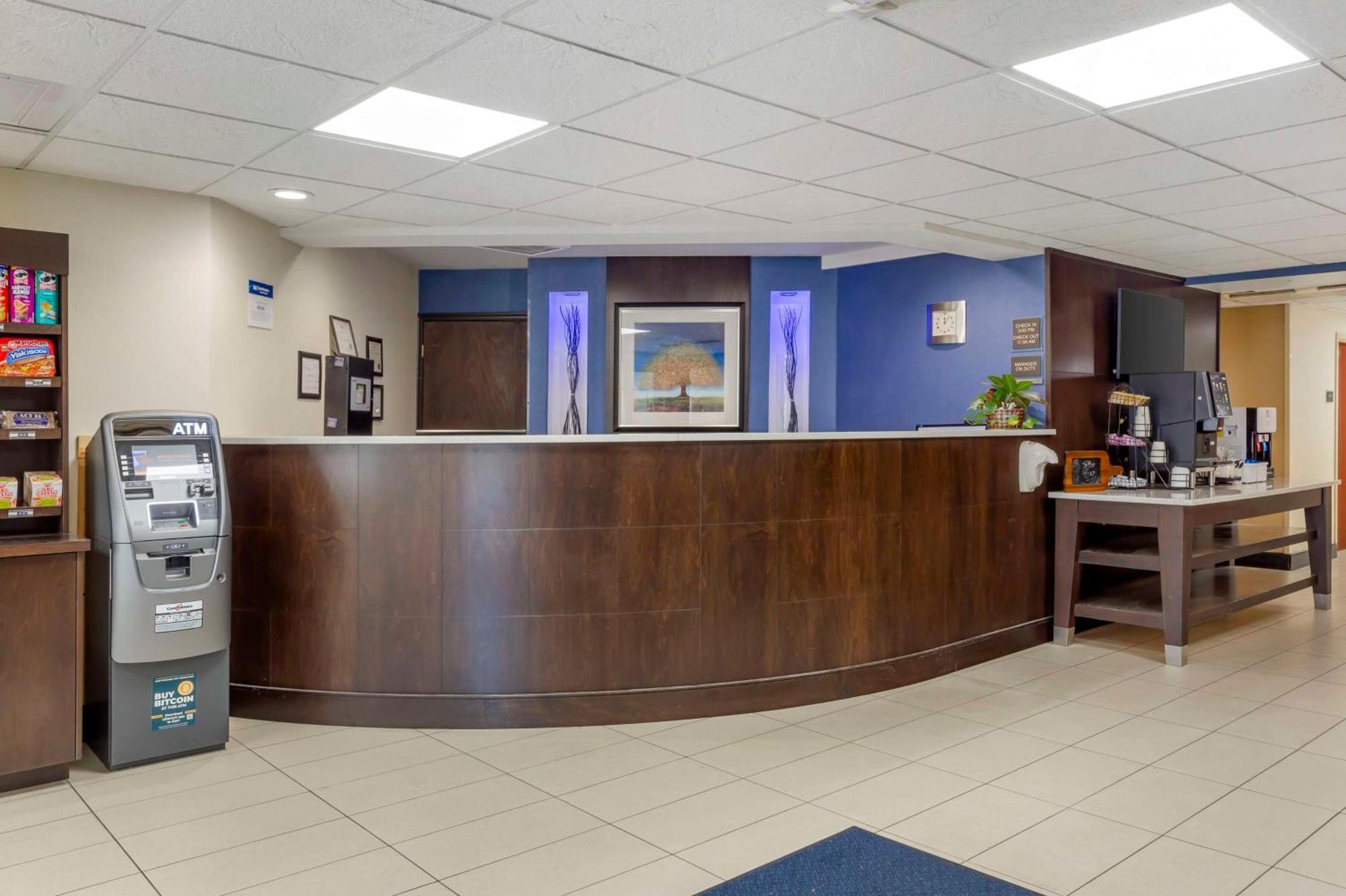 Best Western Plus Berkshire Hills Inn&Suites Pittsfield Buitenkant foto